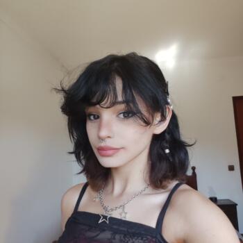 Babysitter in Caldas da Rainha: Nicole