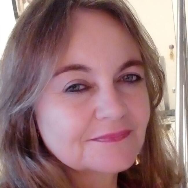 Babysitter in Curitiba: Luciane