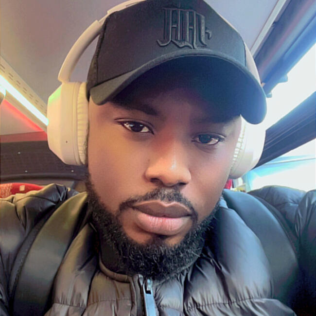 Babysitter in Edinburgh: Habib