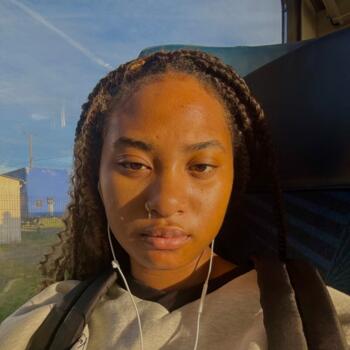 Babysitter Angers: Tania