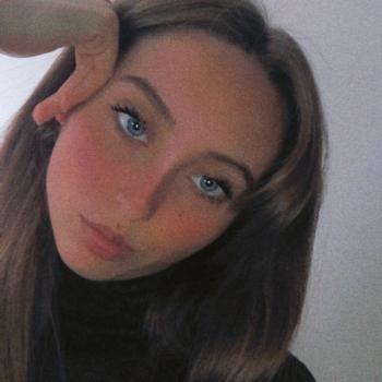 Baby-sitter in Vélizy-Villacoublay: Alexandra