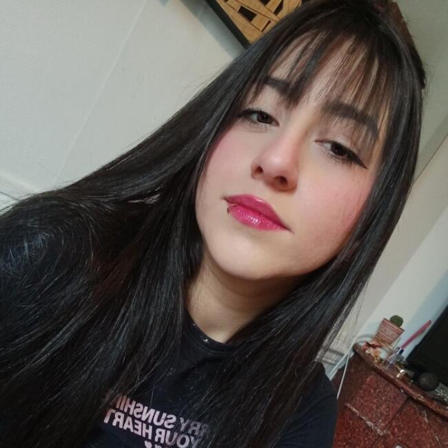 Babysitter in Fontenay-sous-Bois: Laura