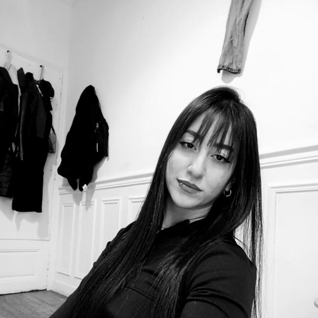 Babysitter in Fontenay-sous-Bois: Laura