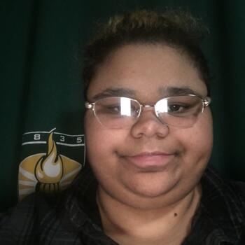 Babysitter in Rochester: Yolanda
