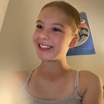 Babysitter Adelaide: Olivia