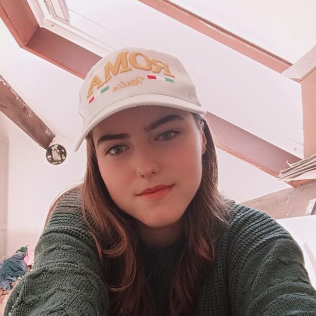Babysitter in Saint-Germain-en-Laye: Blanche