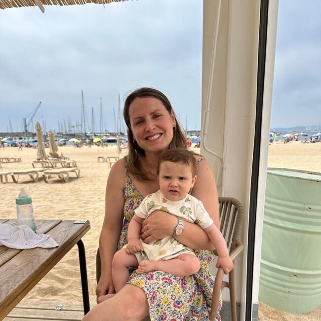 Trabajo de canguro en Girona: Mireia