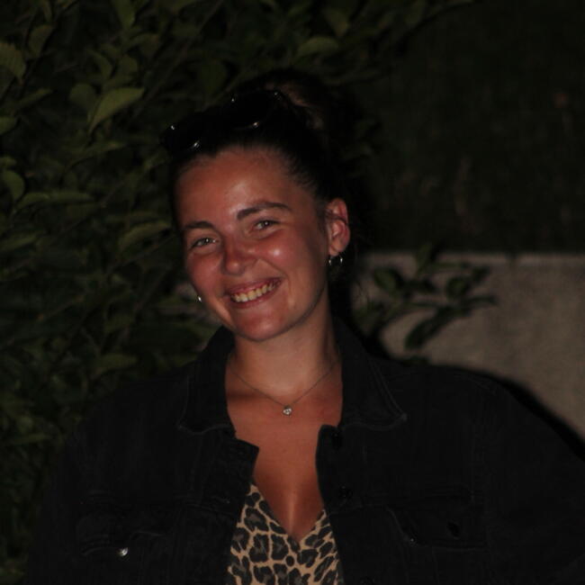 Babysitter in Lèves: Emilie