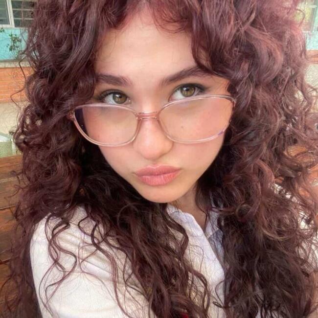 Babysitter in Desamparados (Provincia de San José): Abigail