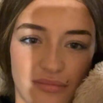 Babysitter in Rozier-en-Donzy: Laly