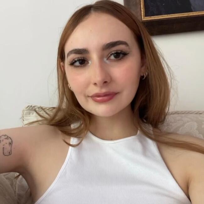 Babysitter in Montreal: María José