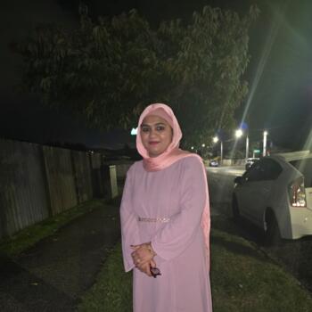 Babysitter in Upper Hutt: Farnaaz