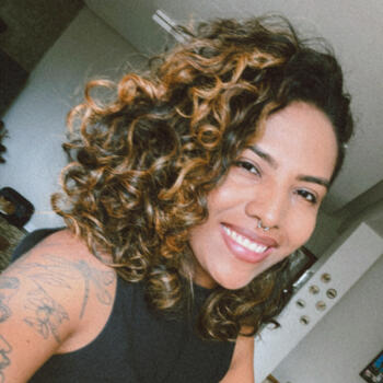 Babá em Joinville: Kayce