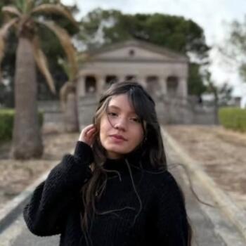 Babysitter in Adelaide: Amy