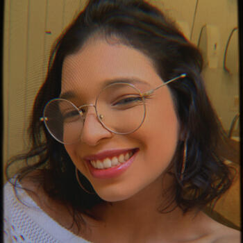 Babysitter Natal: Viviane Nascimento