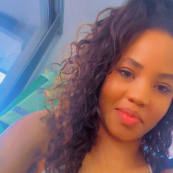 Babysitter em Famões: Vanessa