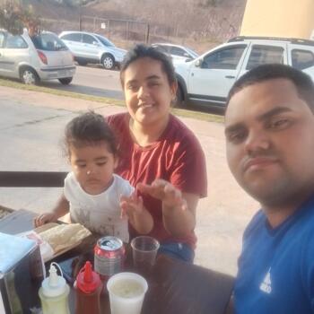 Emprego de babá em Jundiaí: emprego de babá Jefte