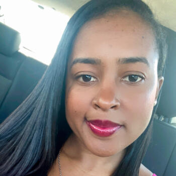 Babysitter in Aracaju: Mirely