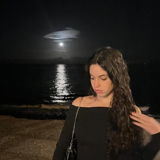 Niñera en San Cristóbal de La Laguna: Olivia