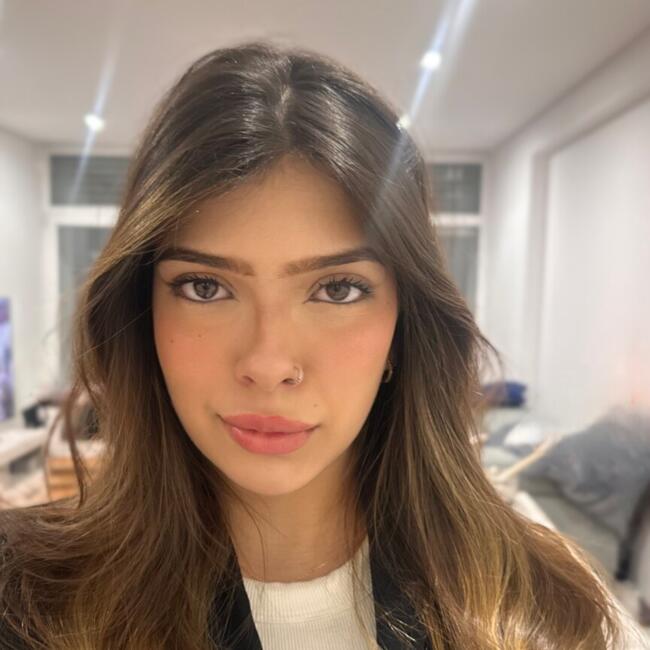 Babysitter in Porto: Gabriela