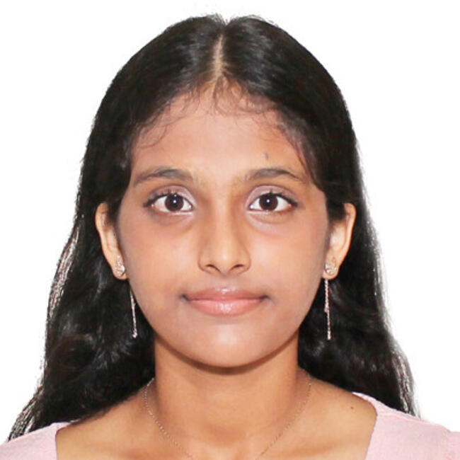 Babysitter in Singapore: Vanshika