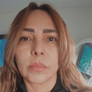 Babysitter in Pittsburgh: Aida