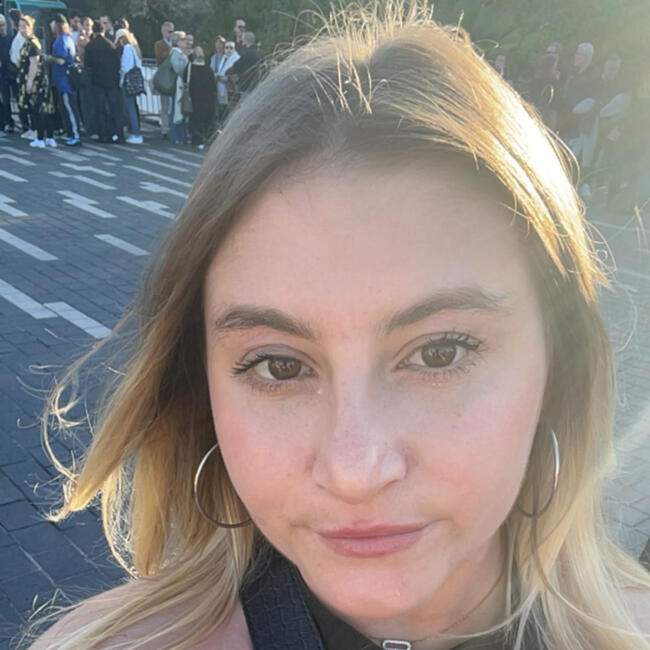 Babysitter in Nice: Jade