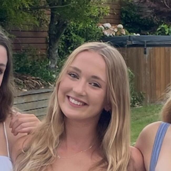 Babysitter in Wellington: Amy