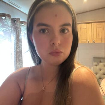 Babysitter in Wolverhampton: Shannon