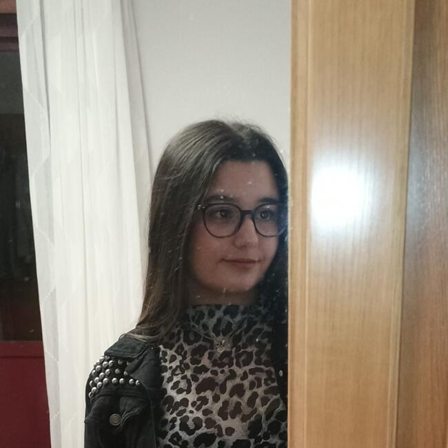 Canguro en Avilés: Nayara