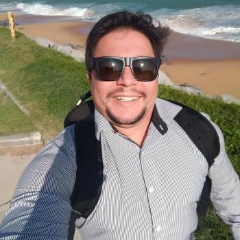 Babysitting Jobs in Macaé: babysitting job Thiago