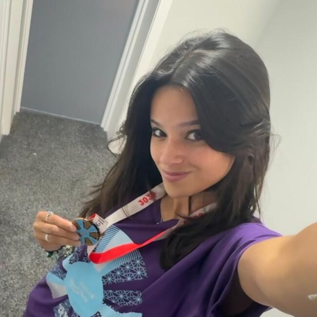 Babysitter in Cambridge: Laura