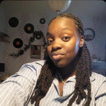 Babysitter Ennezat: Hana