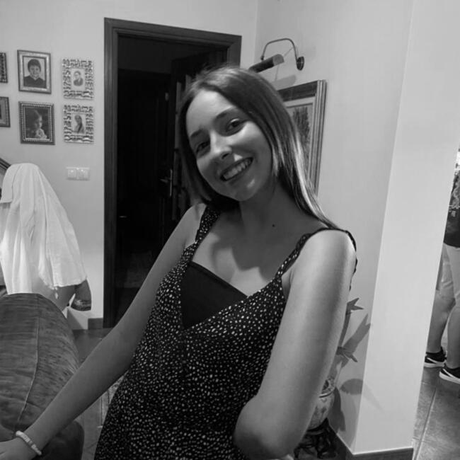 Babysitter in A dos Cunhados: Mariana