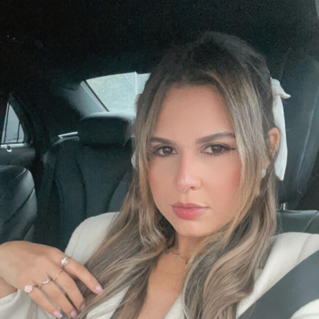 Babysitter in Vila Nova de Gaia: Viviane