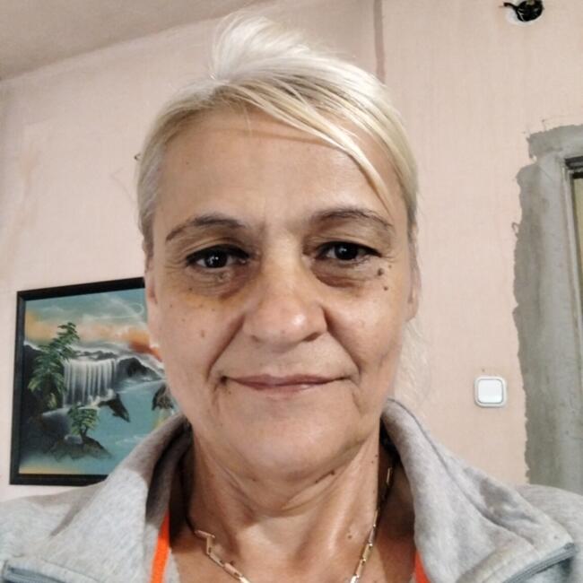 Babysitter in Gyál: Rita
