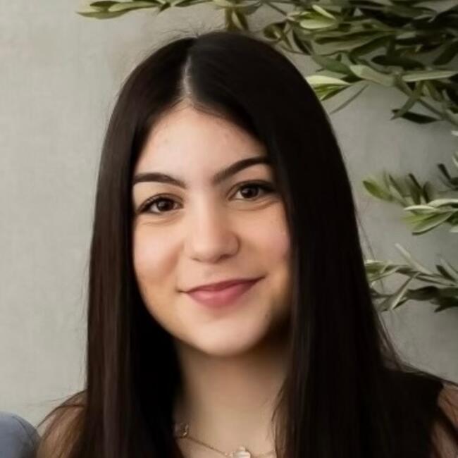 Babysitter in Sydney: Charlotte