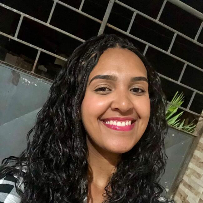 Babá em Barra da Tijuca: Agatha