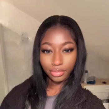 Babysitter Chambéry-le-Vieux (Auvergne-Rhône-Alpes): Sarah