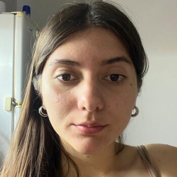 Niñera Leandro N. Alem (Provincia de Misiones): Cecilia Kazuba