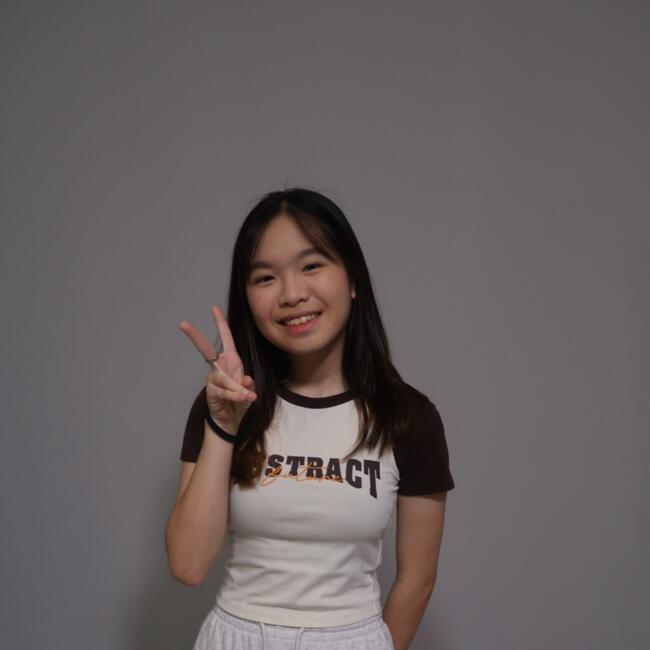 Babysitter in Singapore: Carrie
