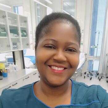 Babysitter στην περιοχή Έσποο: Mary Akwese