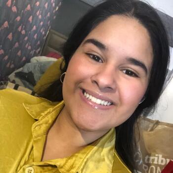 Babysitter in Roubaix: Amanda caroliny