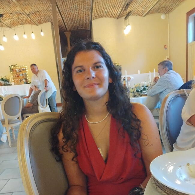 Babysitter in Tilloy-lès-Mofflaines: Zoé