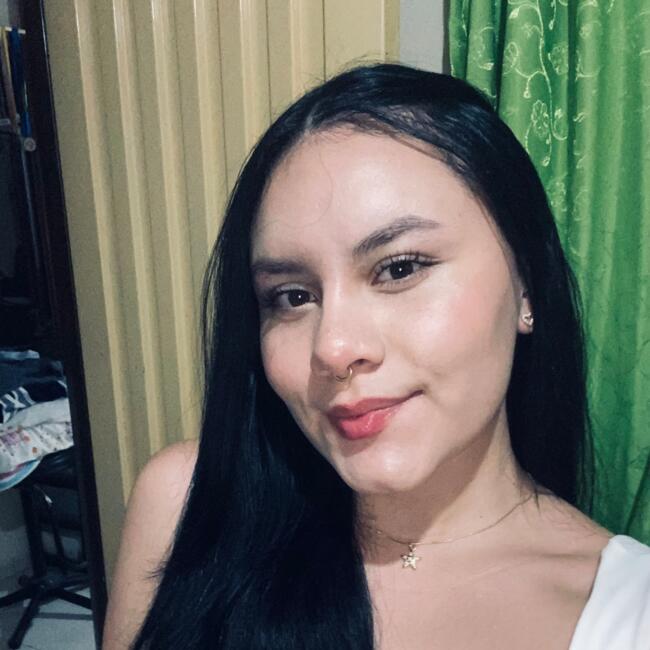 Babysitter in Armenia: Paula