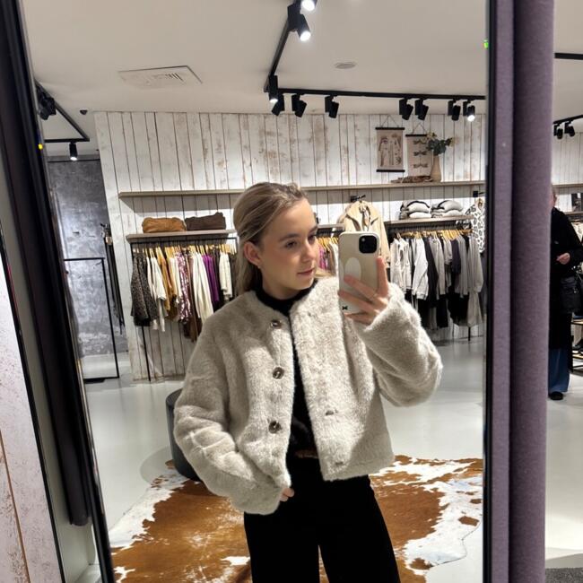 Babysitter in Oudenaarde: Phebe