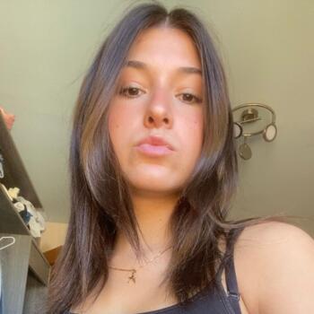 Babysitter in Mons (Auvergne-Rhône-Alpes): Emie