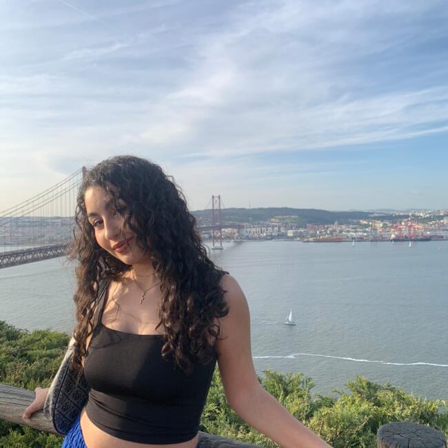 Canguro en Zaragoza: Inass