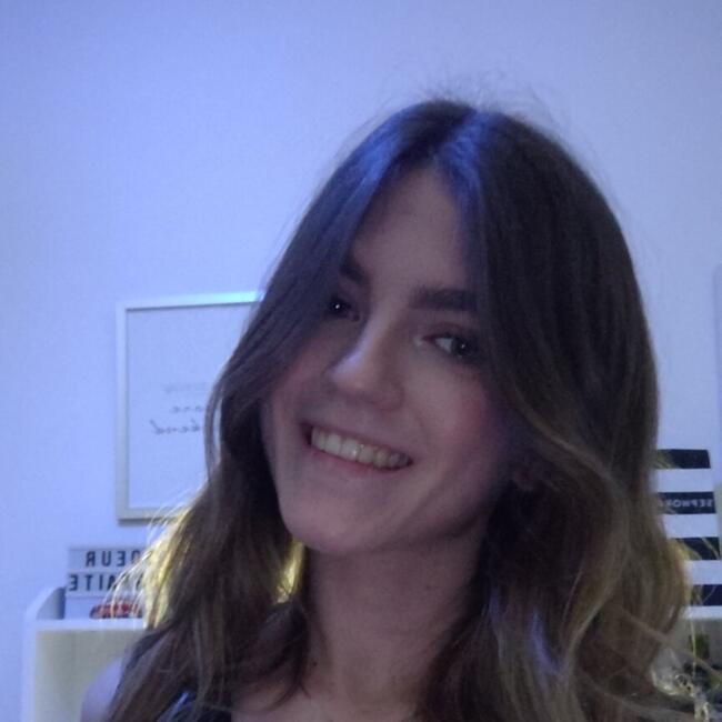 Babysitter in Cramans: Elina