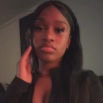 Baby-sitter in Sherbrooke: Ashley yorlani